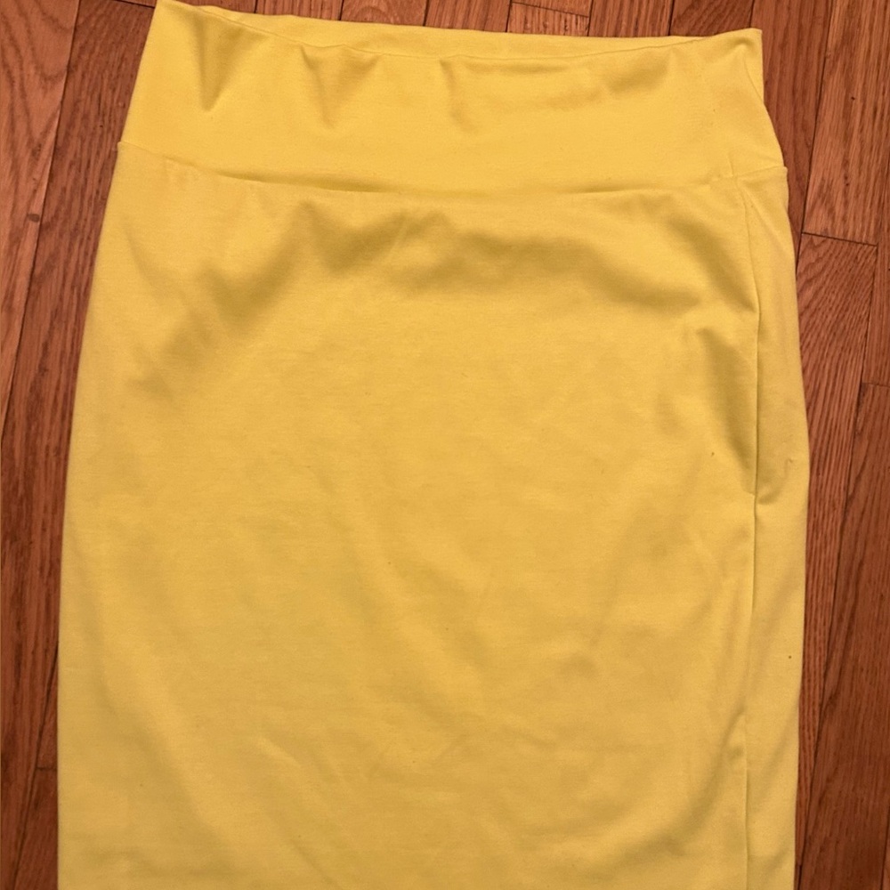 LuLaRoe Bright Neon Highlighter Yellow Stretchy Cassie Pencil Skirt XL